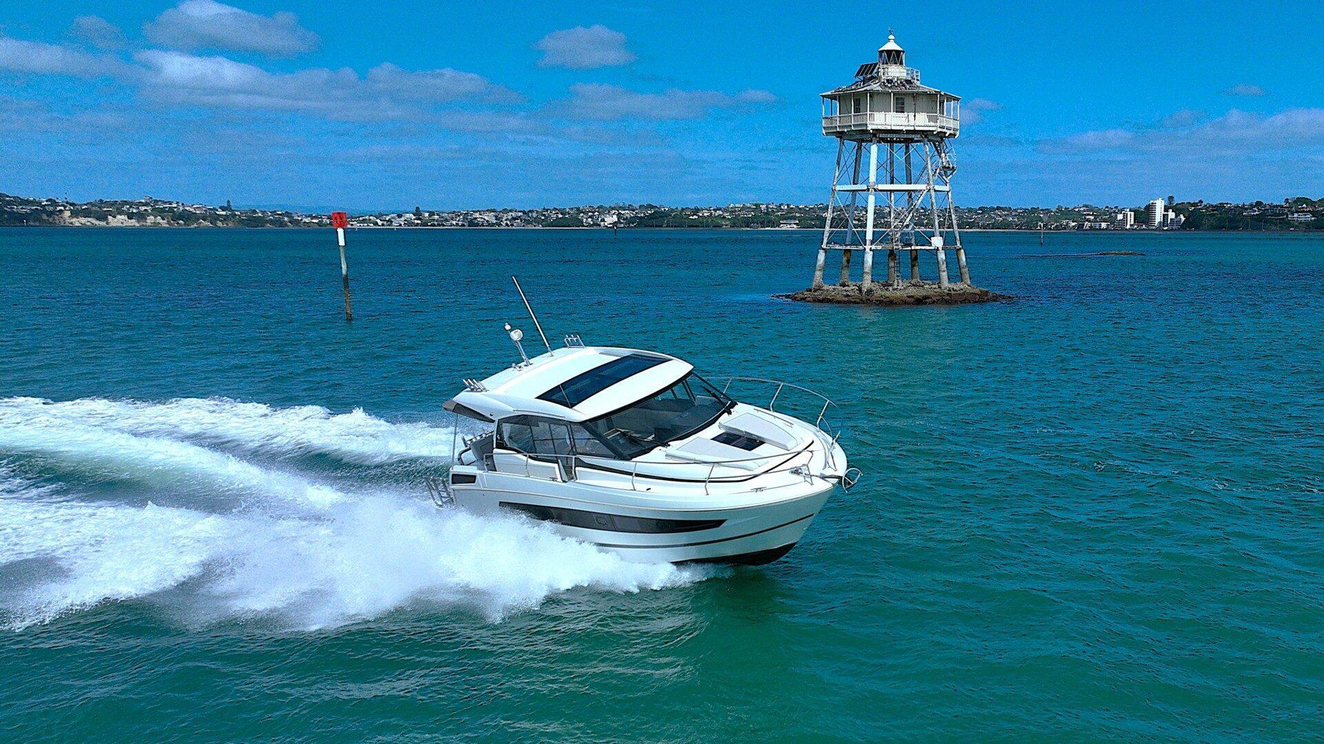 Jeanneau NC 37