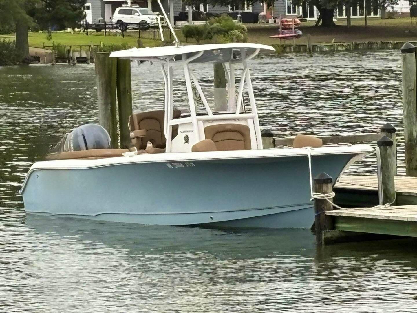 Sea Hunt 234 Ultra