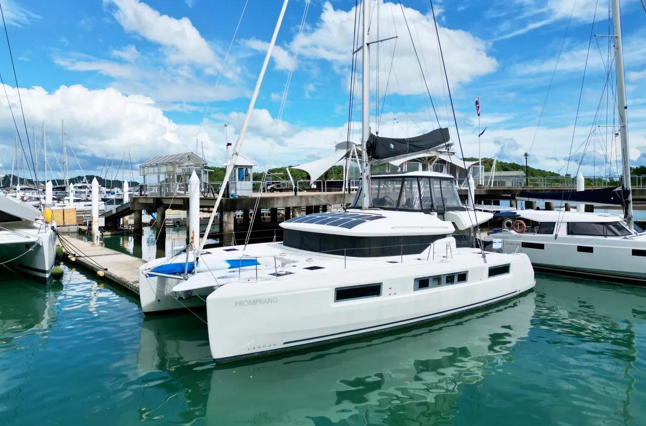 Lagoon 50