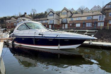 Formula 45 Yacht
