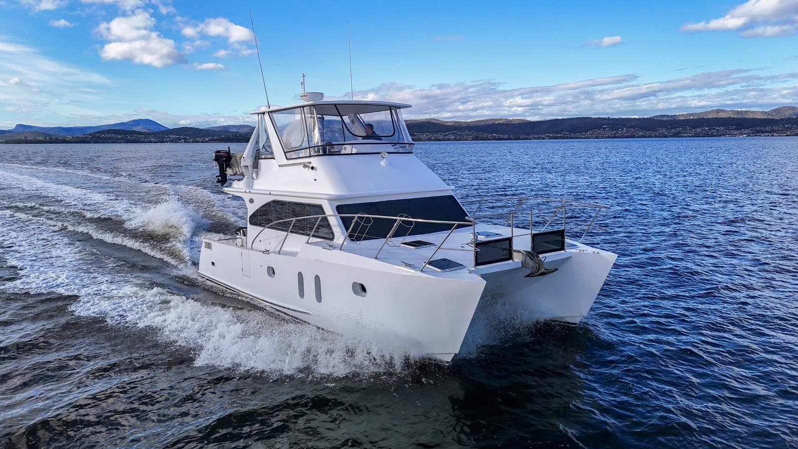 MEC Yachts 12.5 Powercat