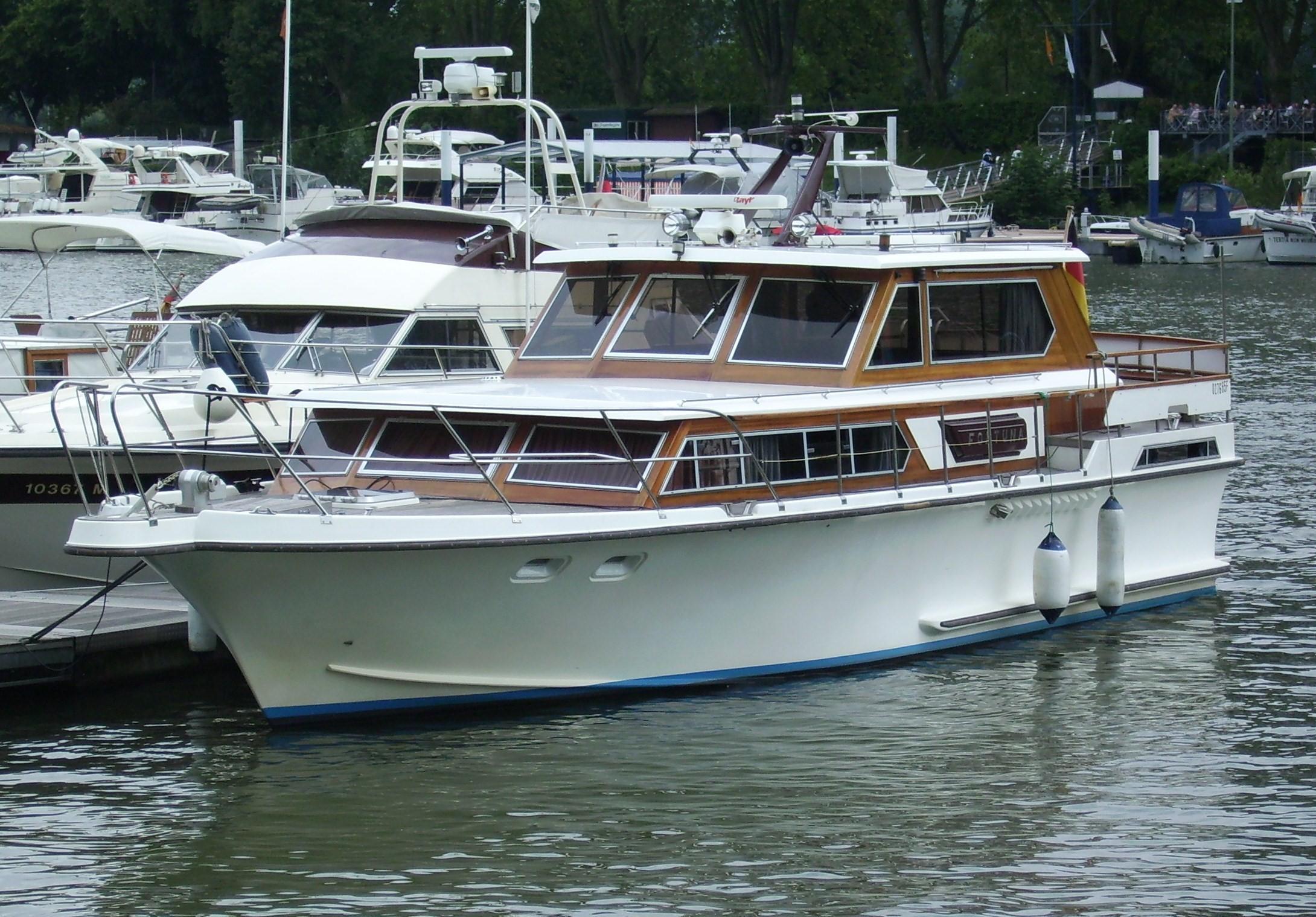 Bootswerft-Brauer-Bützfleth 48 Pilothouse
