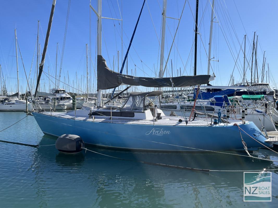 Davidson Yacht Archon