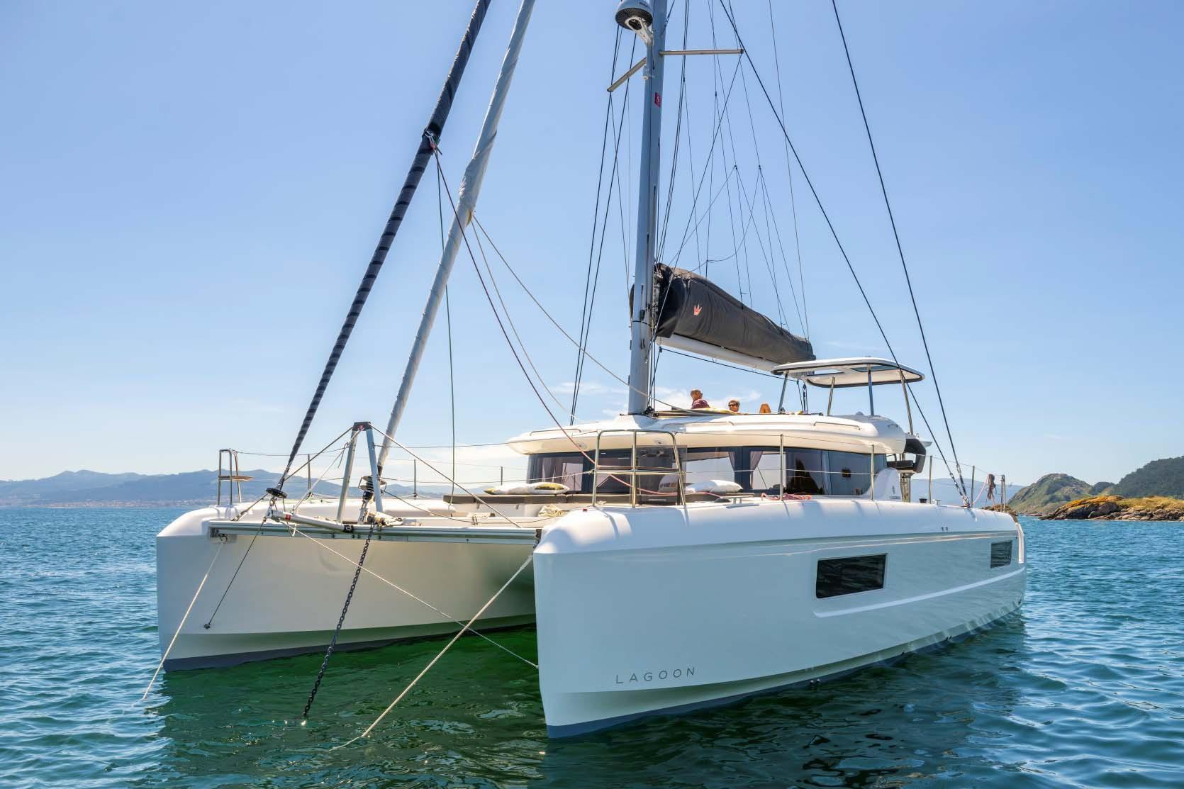 Lagoon 43