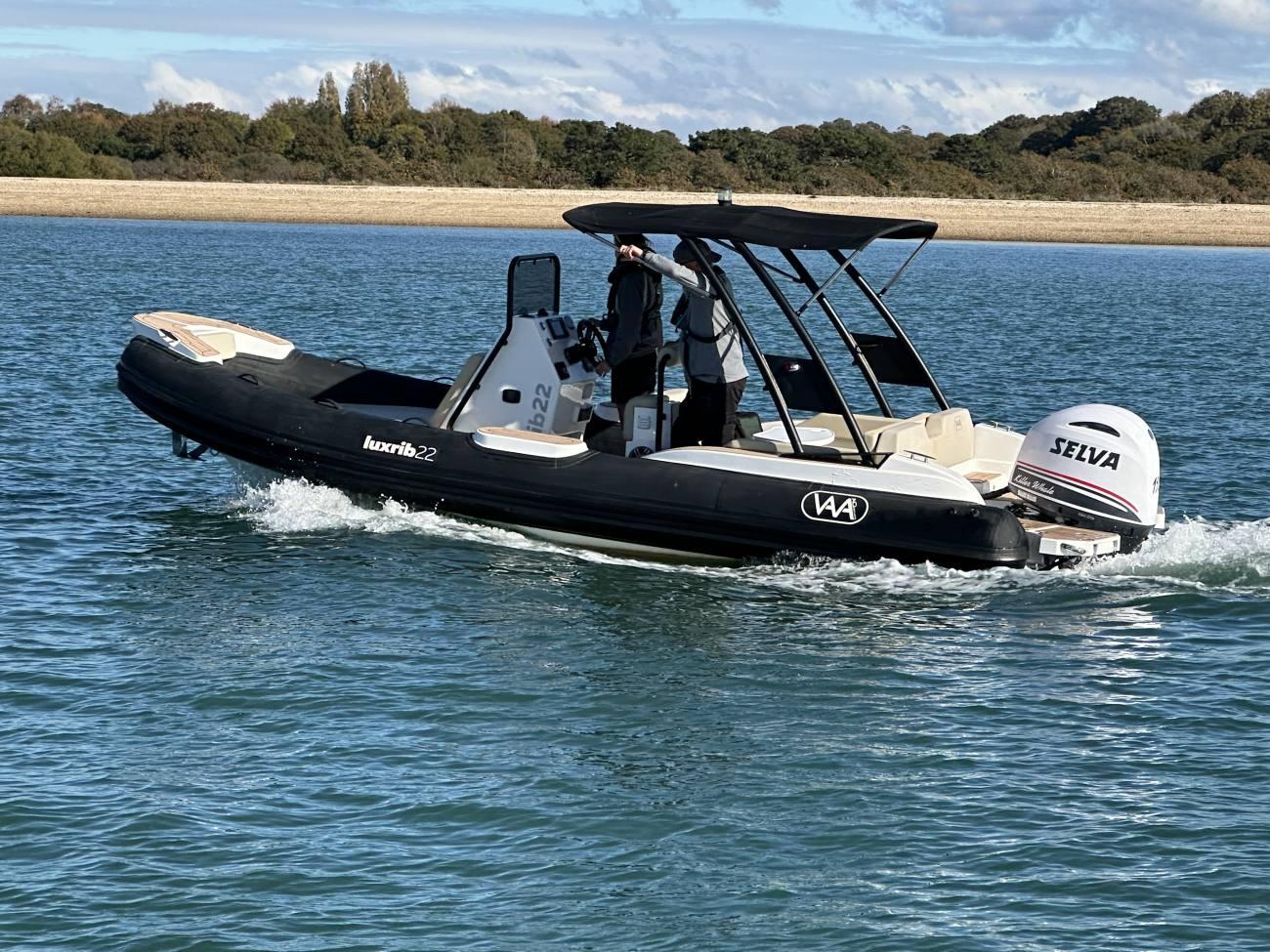 Aqvaboats Luxrib 22