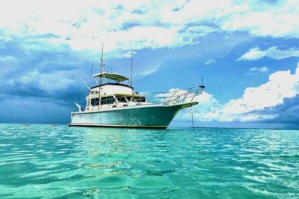 Custom 47'