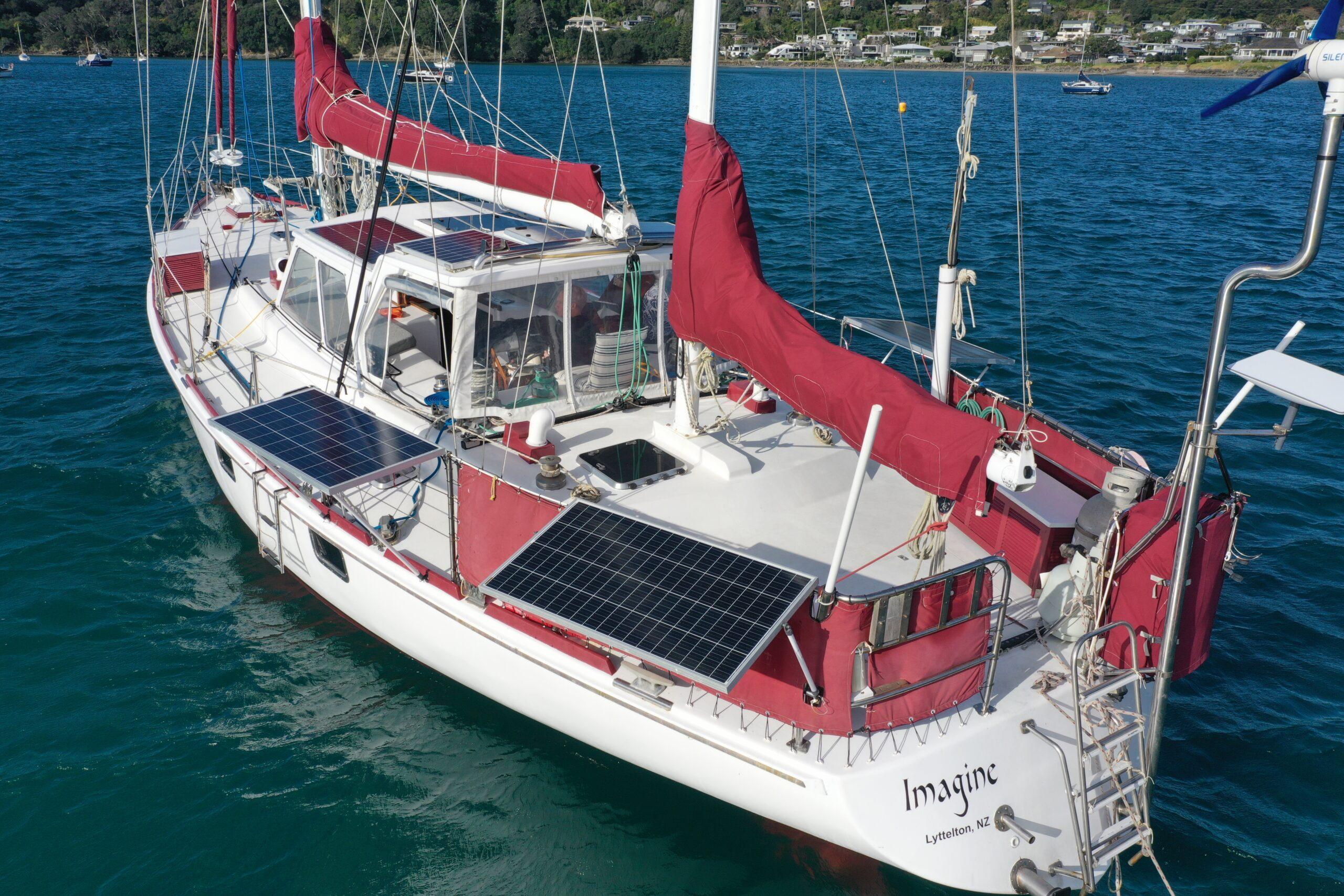 Bruce Roberts 56 Ketch
