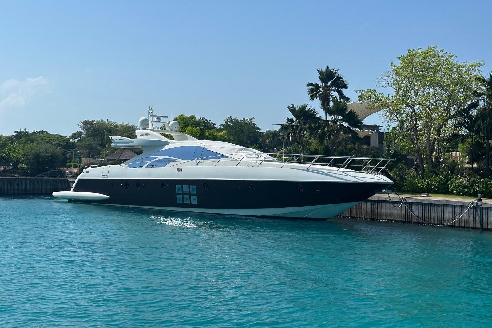 Azimut 86S