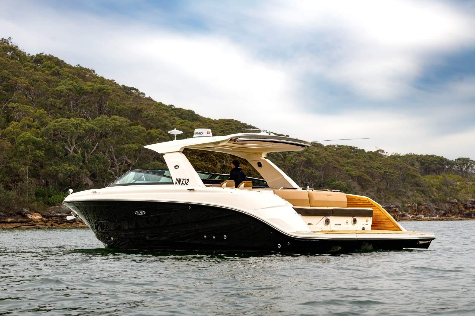 Sea Ray SLX 400