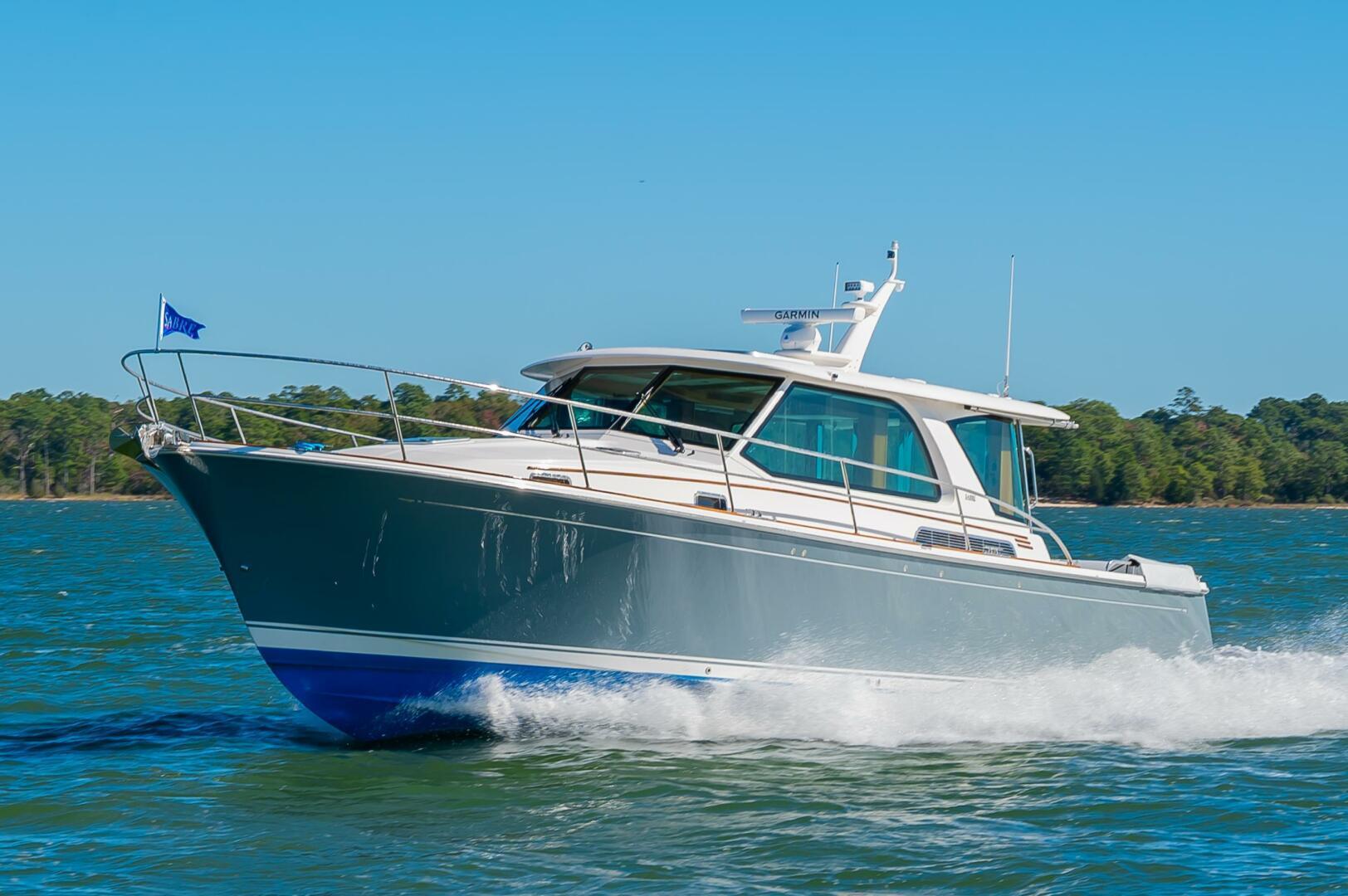 Sabre 43 Salon Express