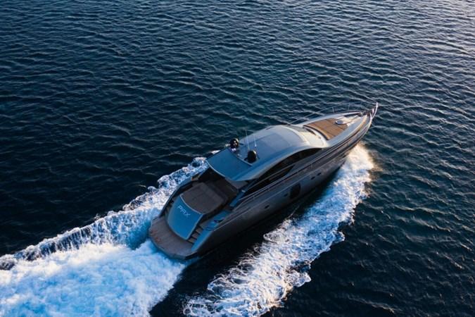 Pershing 64