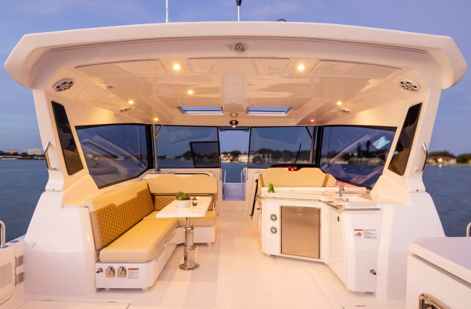 Aquila 36 Sport