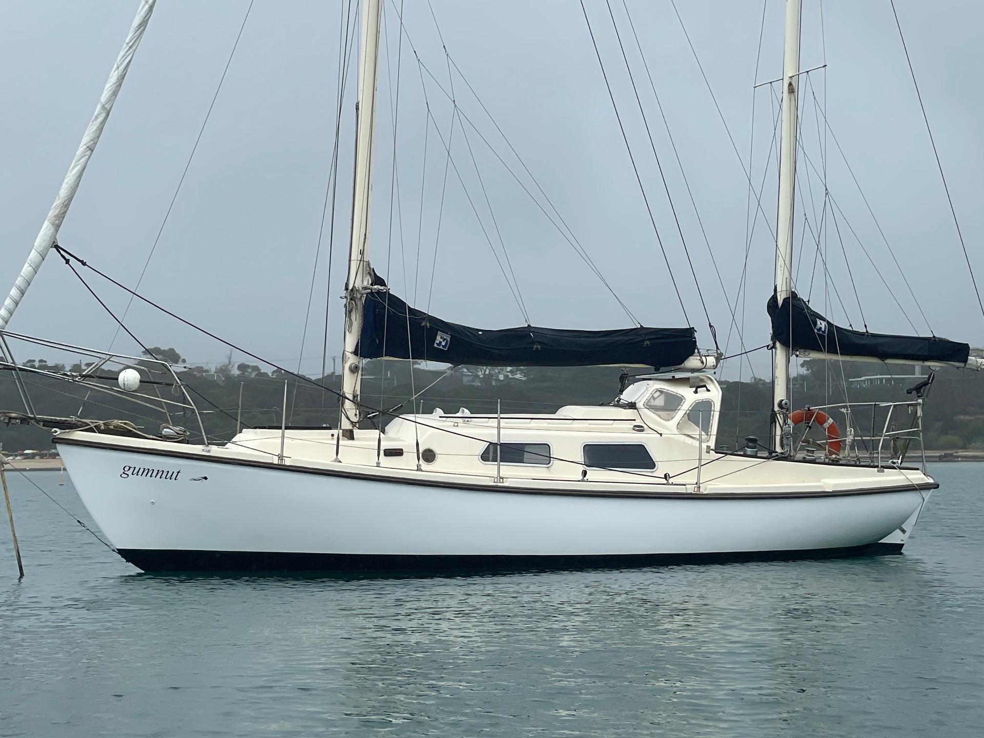 Herreshoff H-28