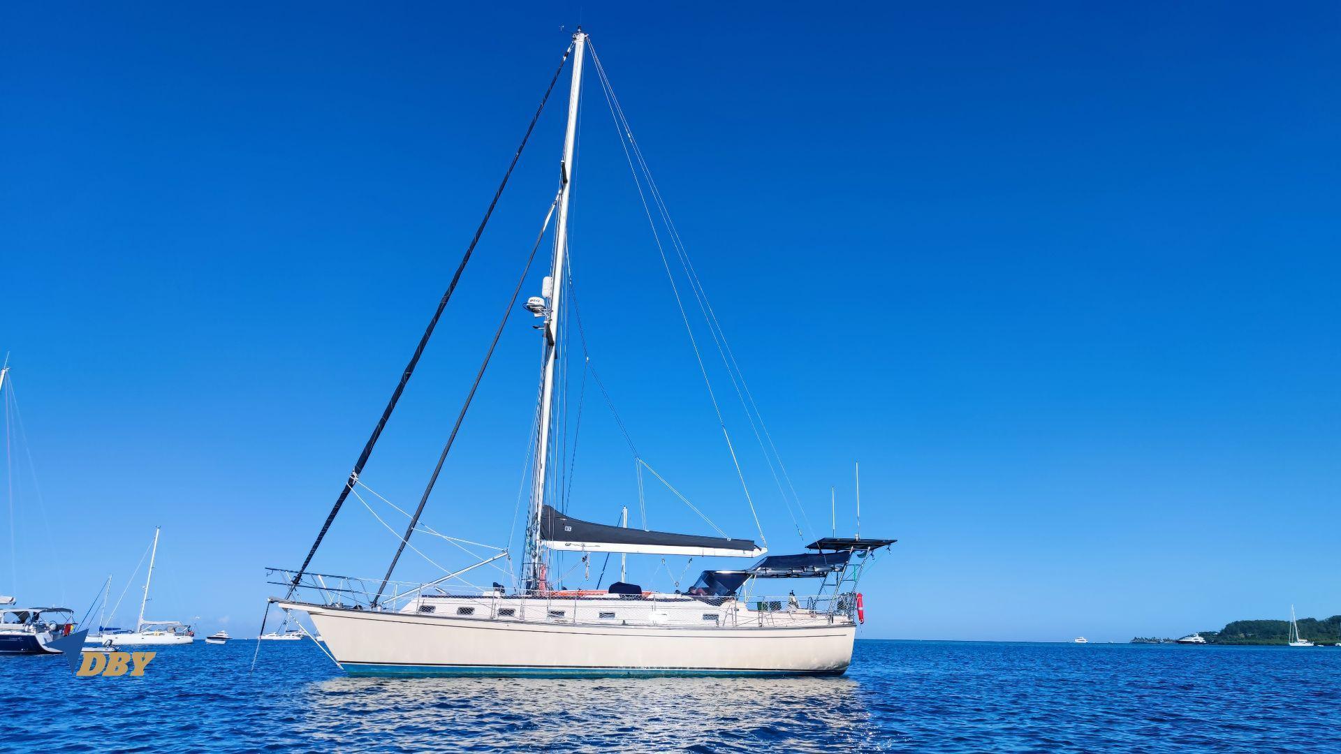 Island Packet 45