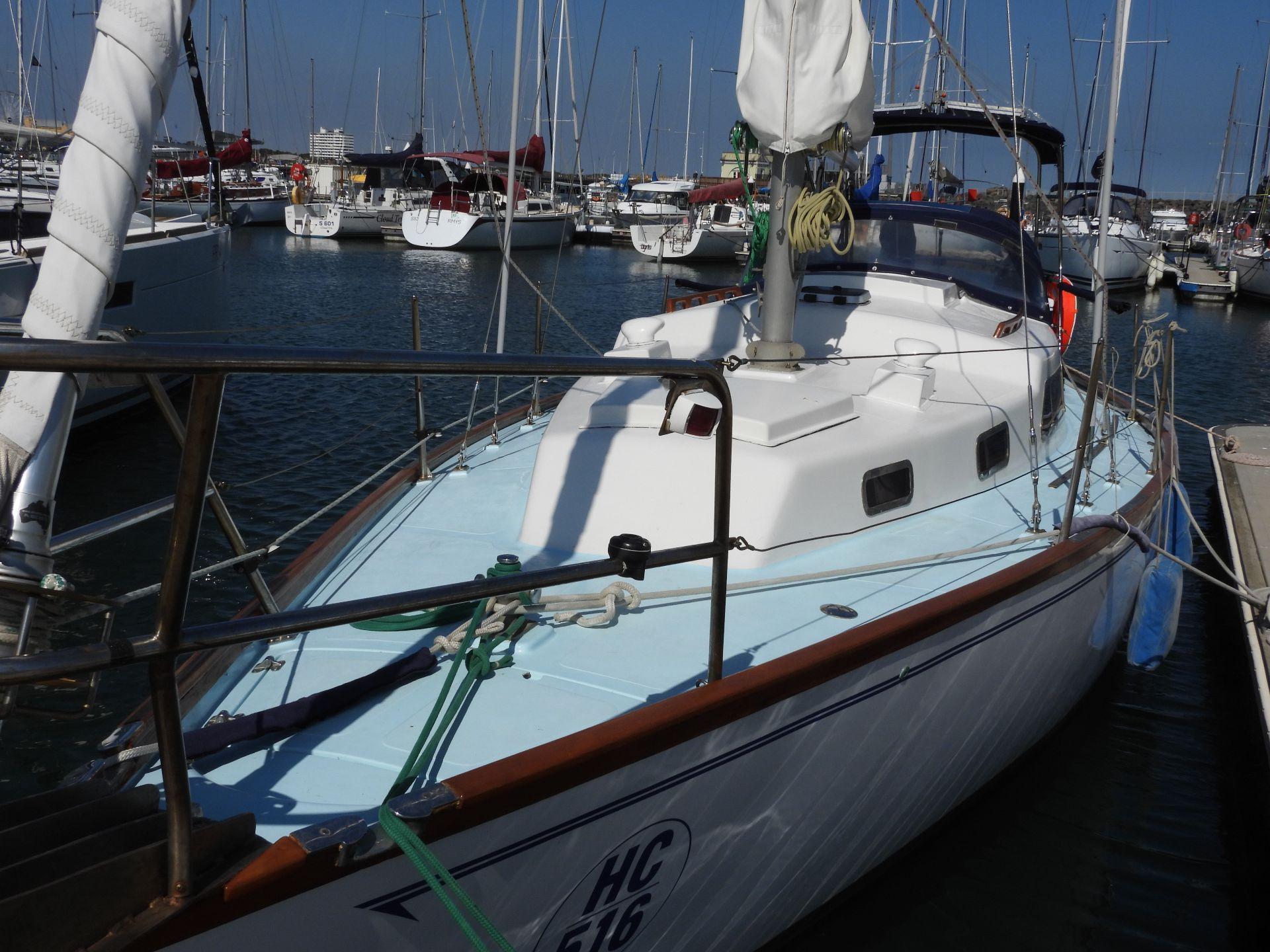 Cavalier 32 CRUISING YACHT