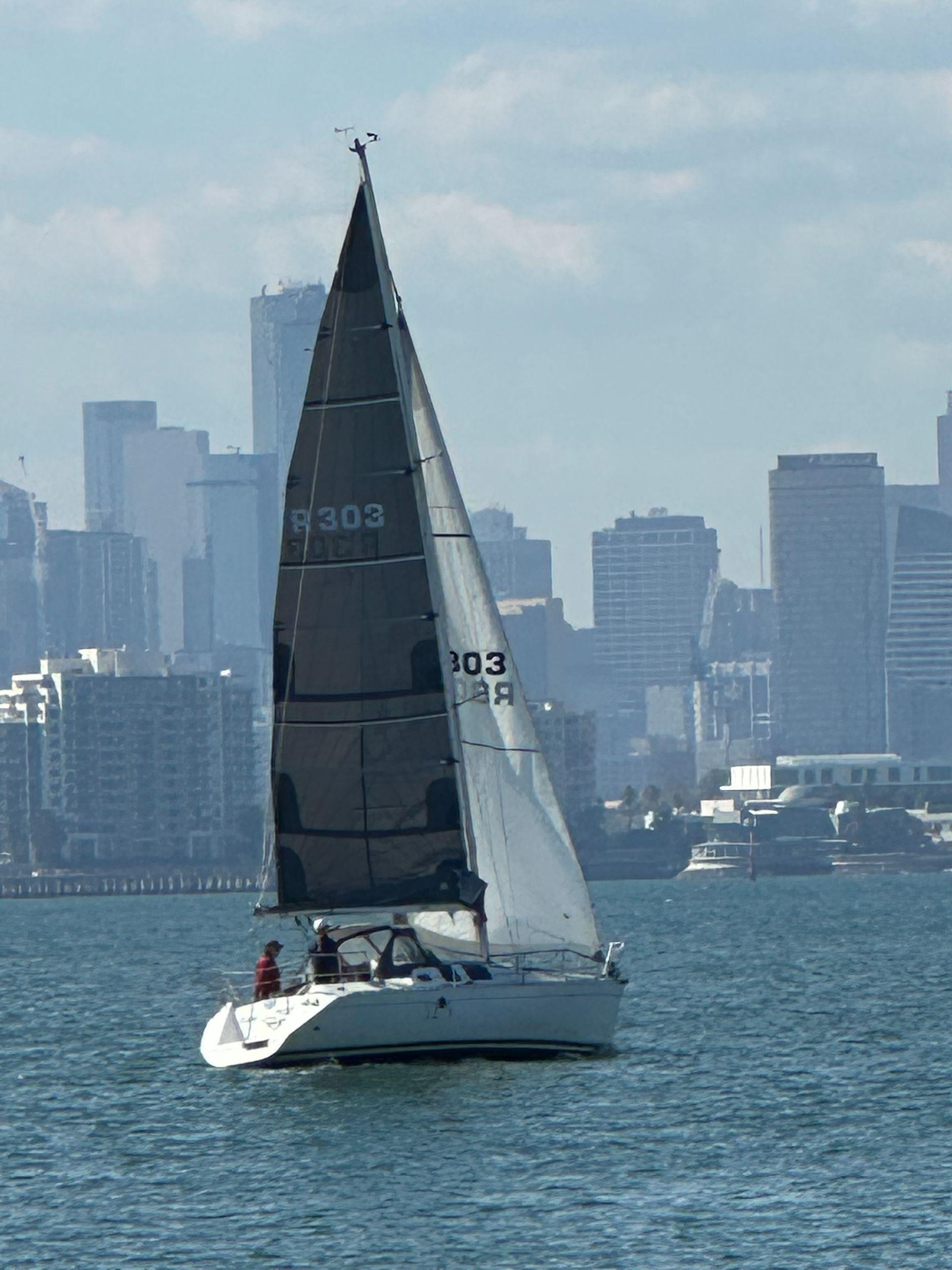 Beneteau First 32s5