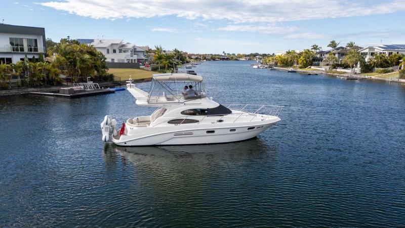 Sealine F37 FLYBRIDGE