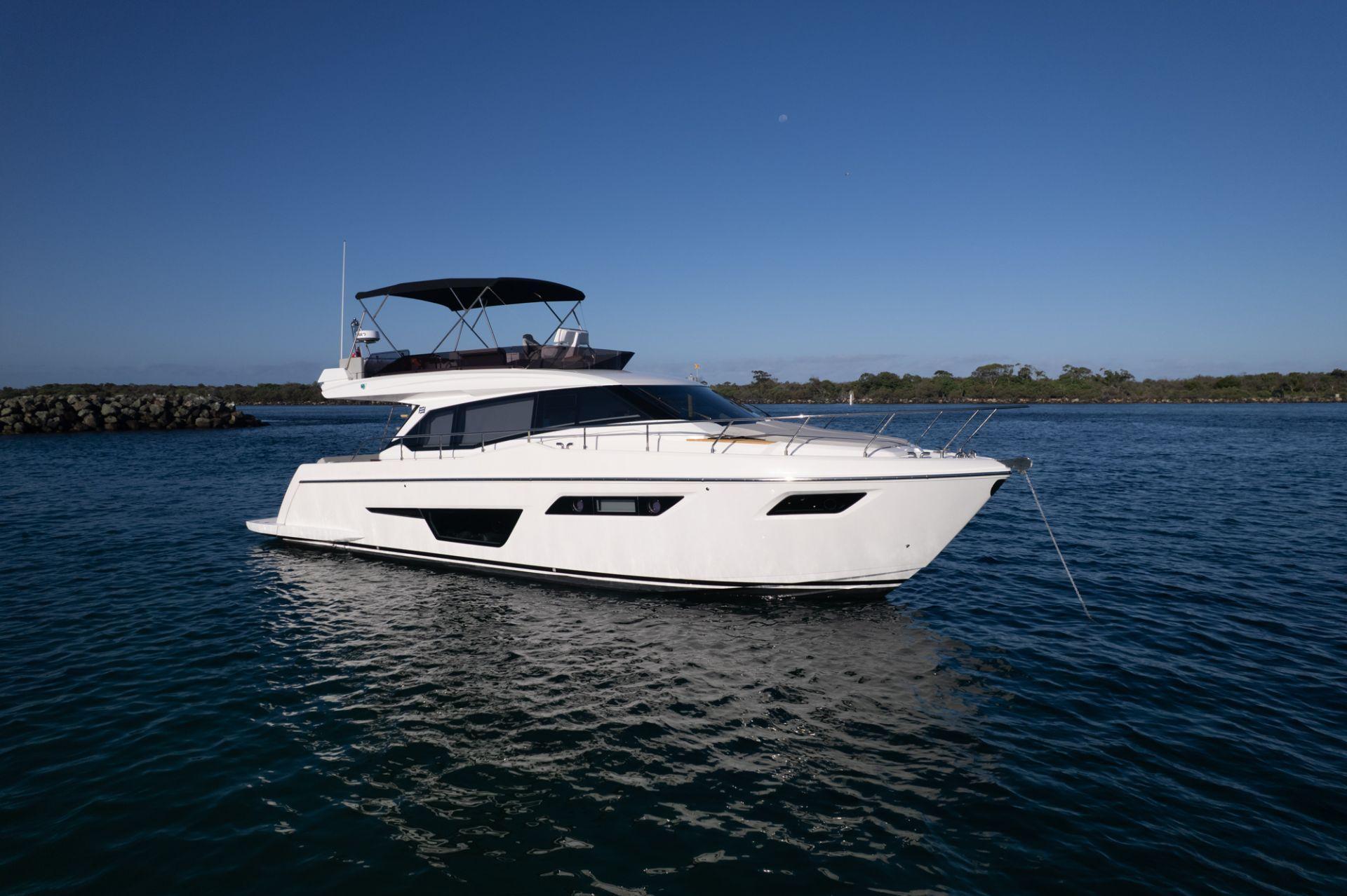 Ferretti Yachts 500