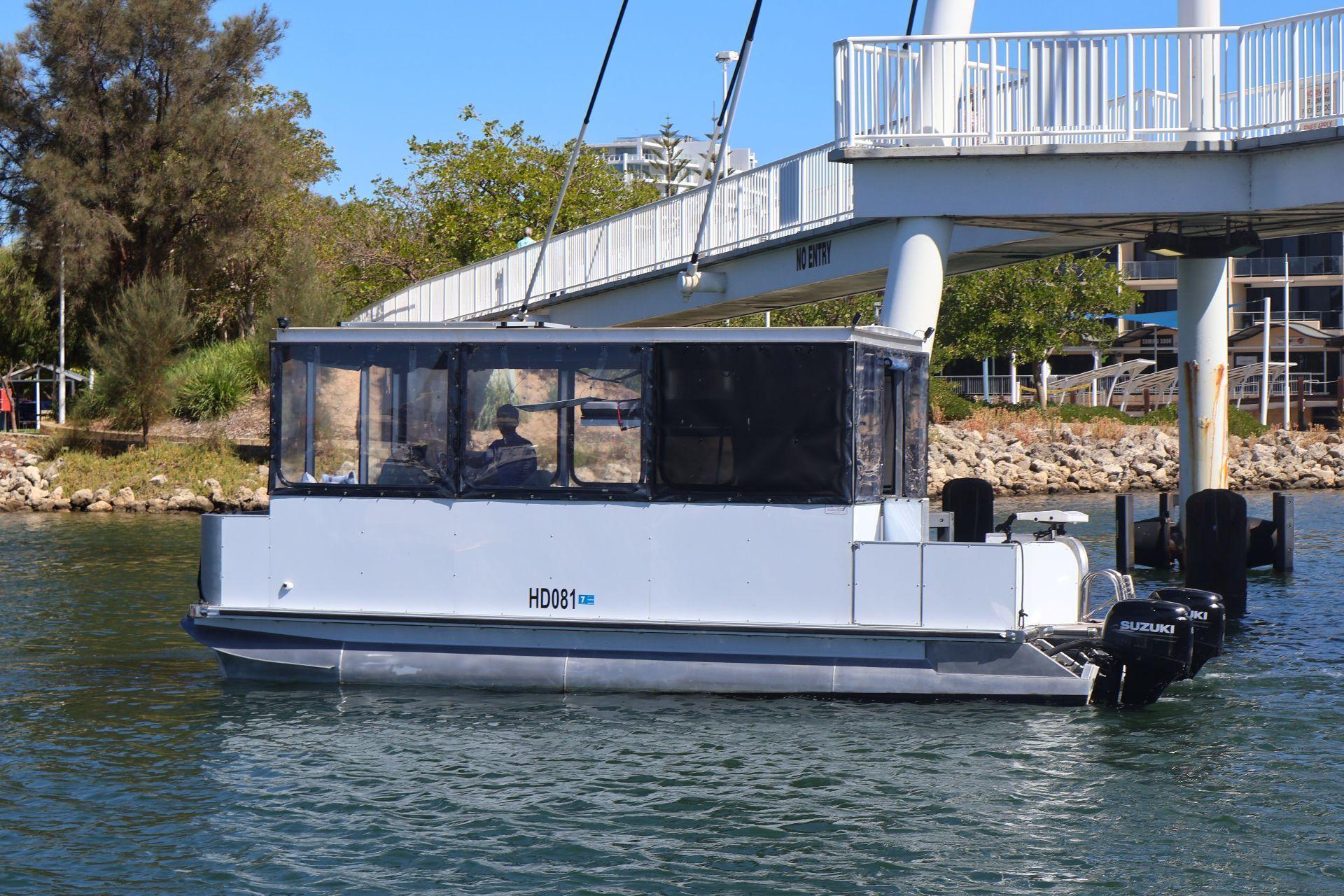 Custom Australis 7.0m Tri-Toon