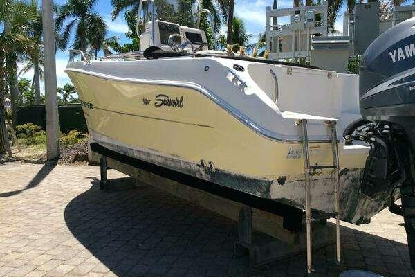 Seaswirl Striper 21