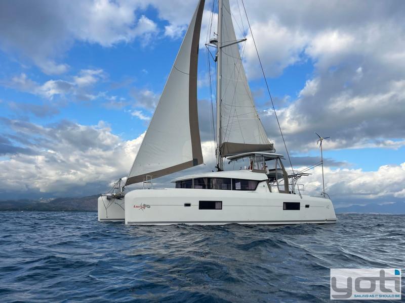 Lagoon 42