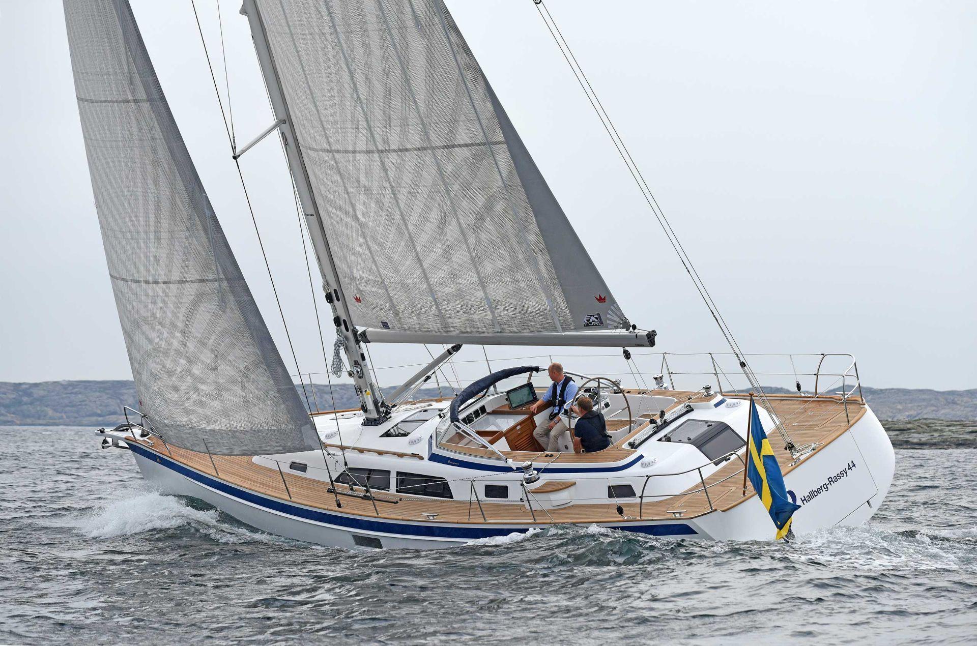 Hallberg-Rassy 44