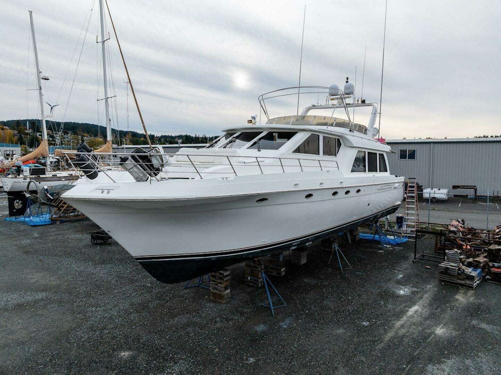 Navigator 61 Pilothouse