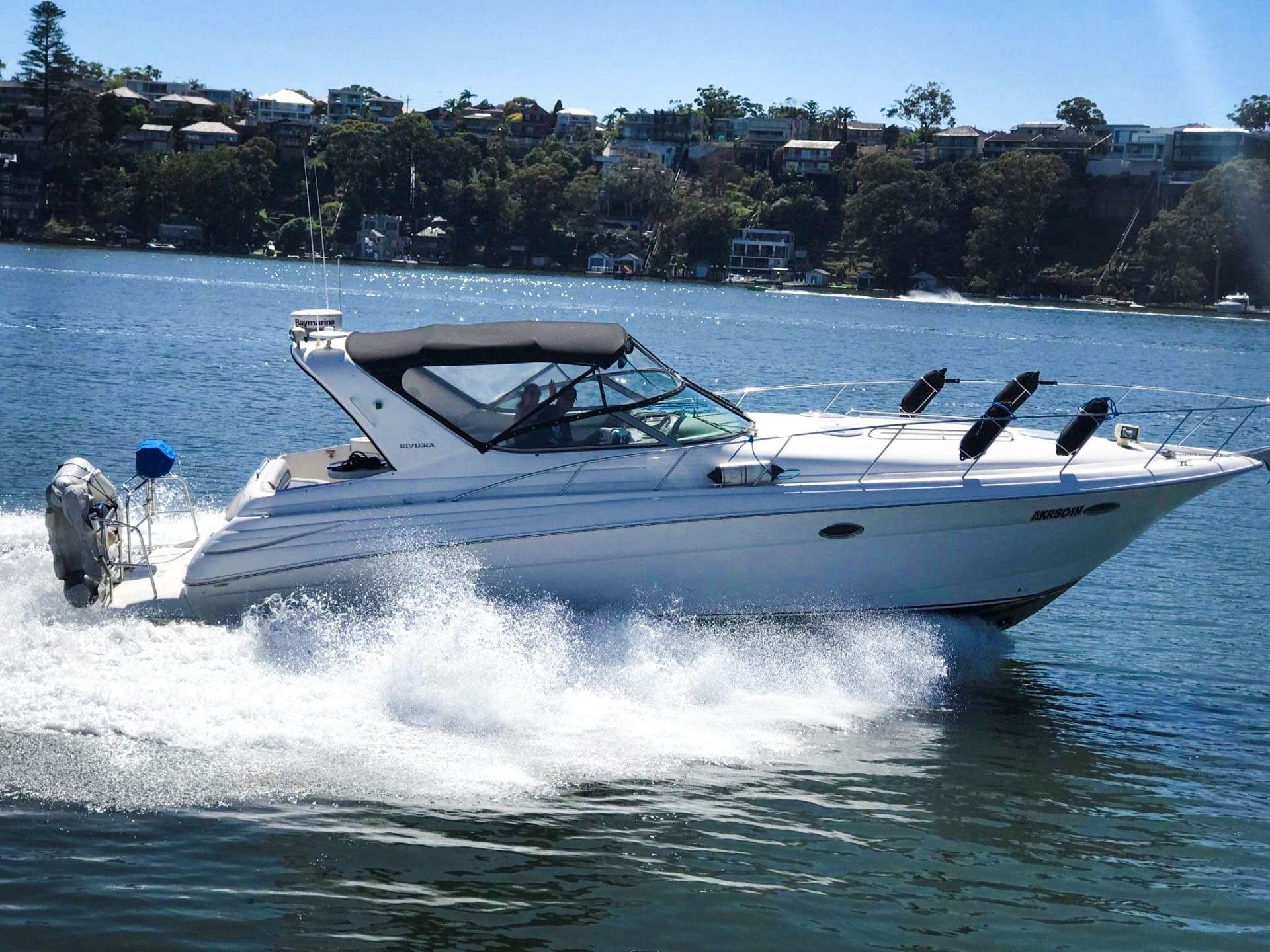 Riviera M370 Sports Cruiser