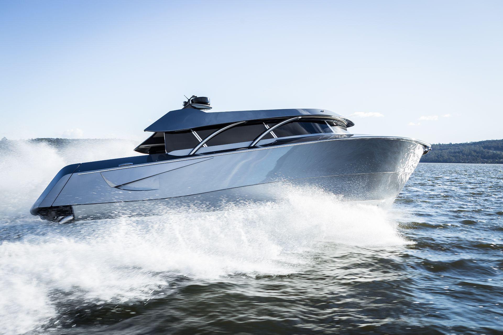 Van Diemen Luxury Craft Luxury Convertible 36