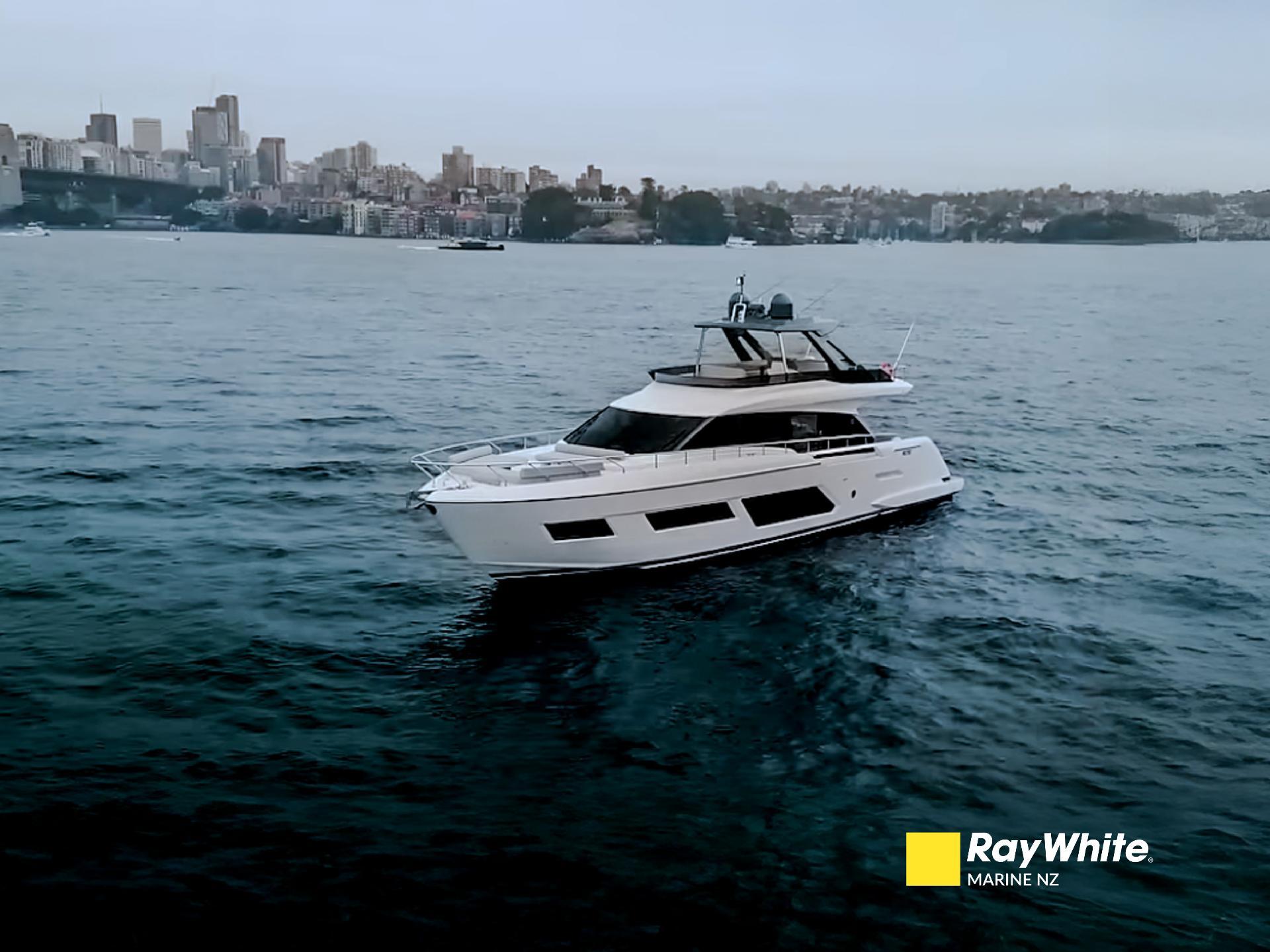 Ferretti Yachts 670