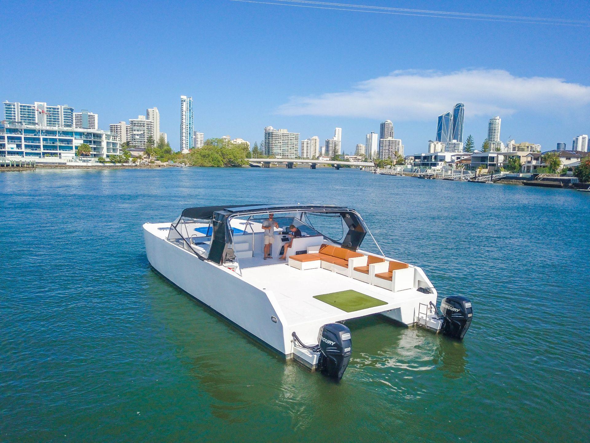 Custom 13M Powercat