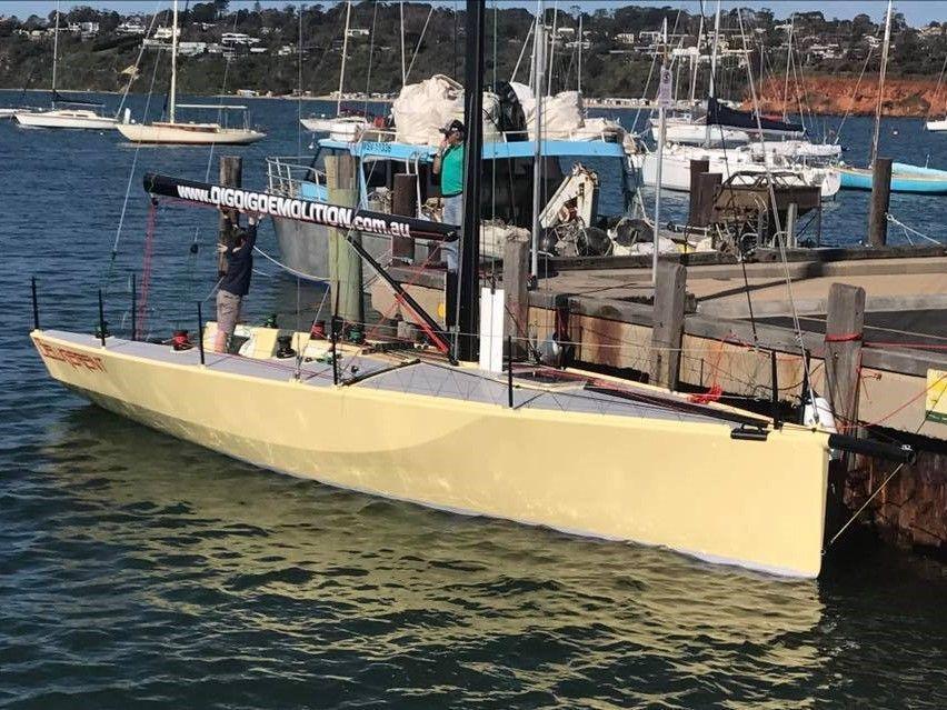 Elliott 10 Raceboat
