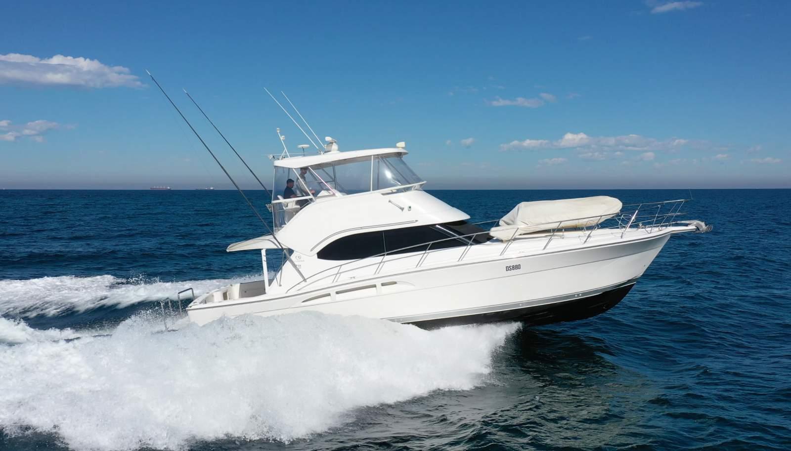 Riviera 47 Flybridge
