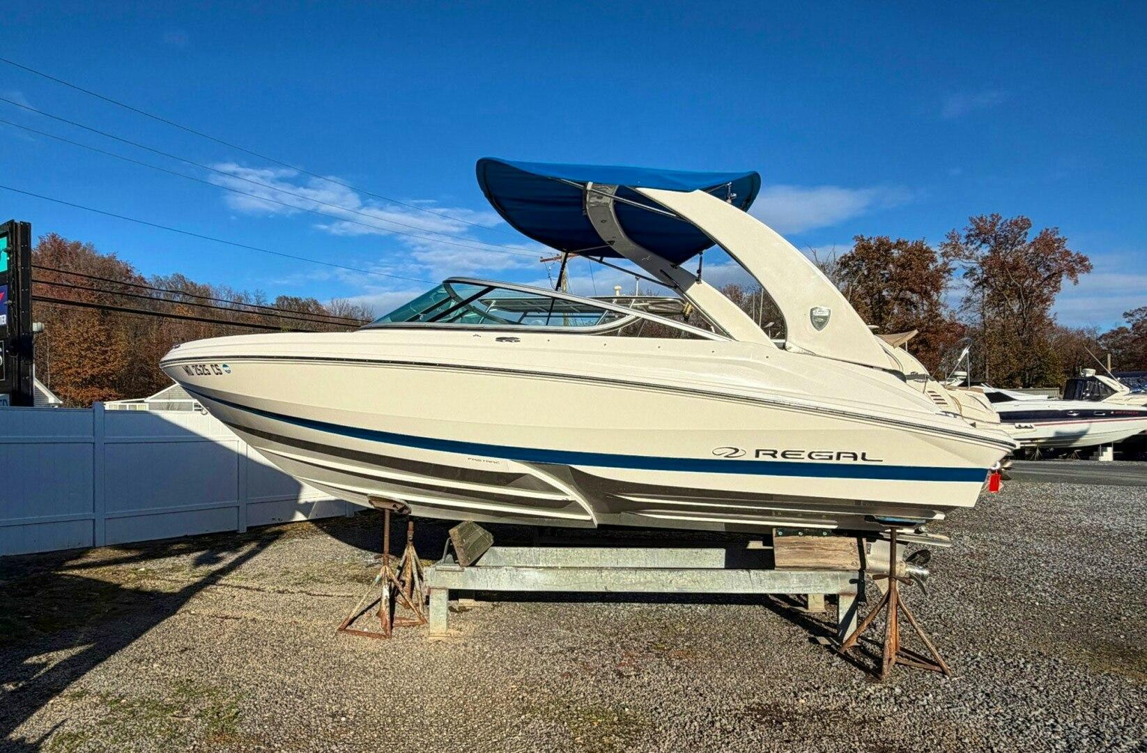 Regal 2000 ES Bowrider