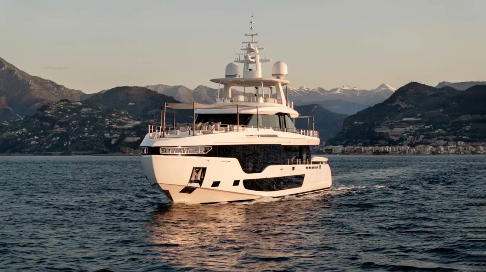 Azimut Grande 36