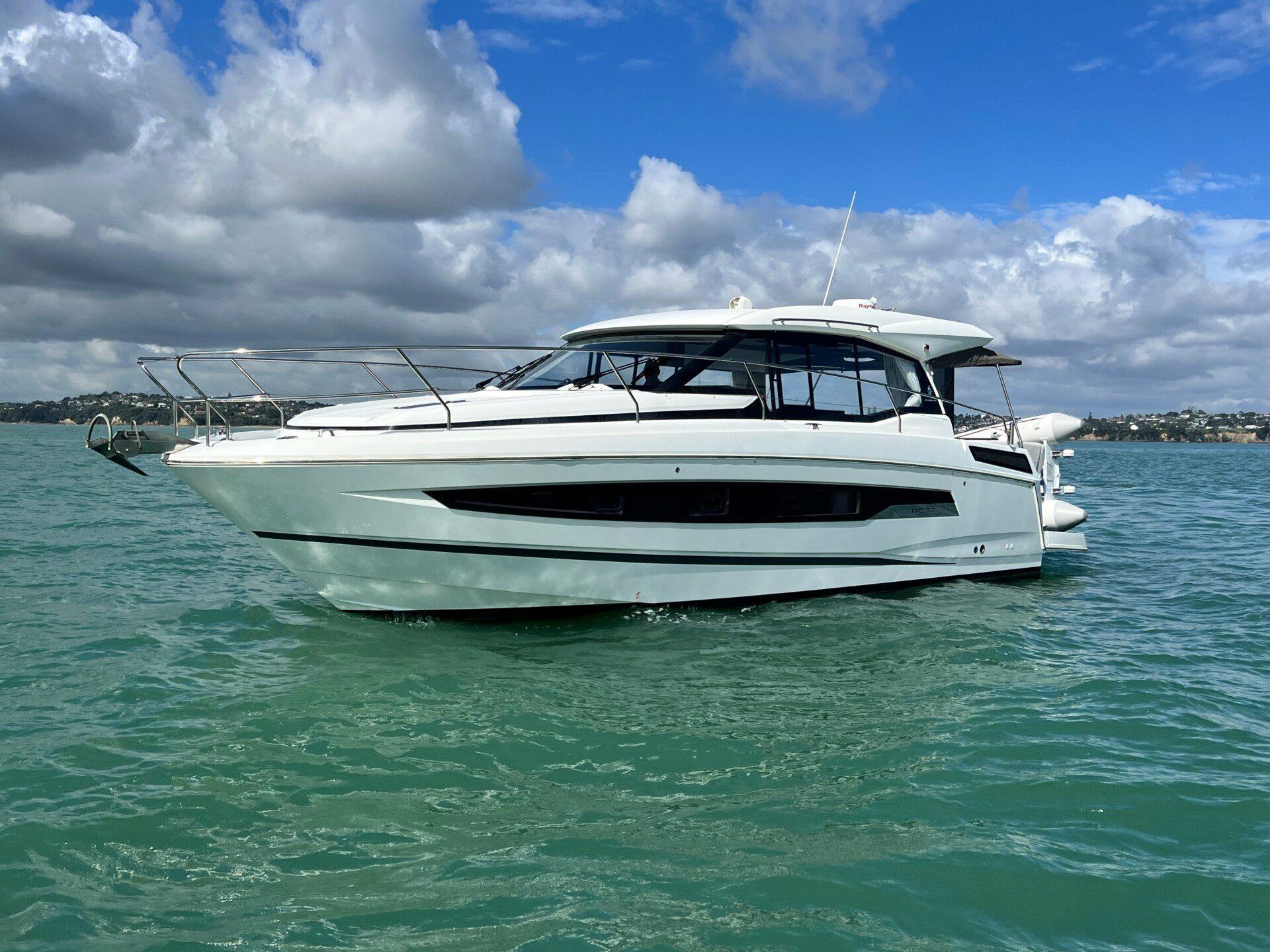 Jeanneau NC37