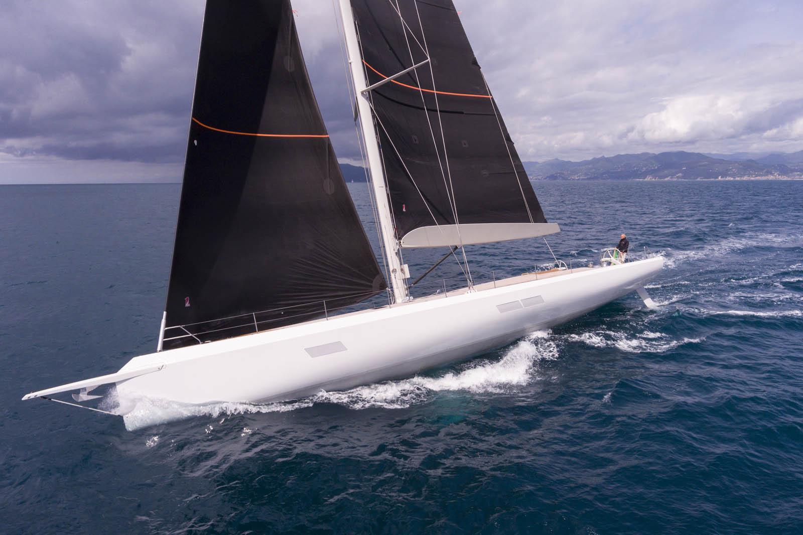 Maxi Dolphin 75 'Karma'