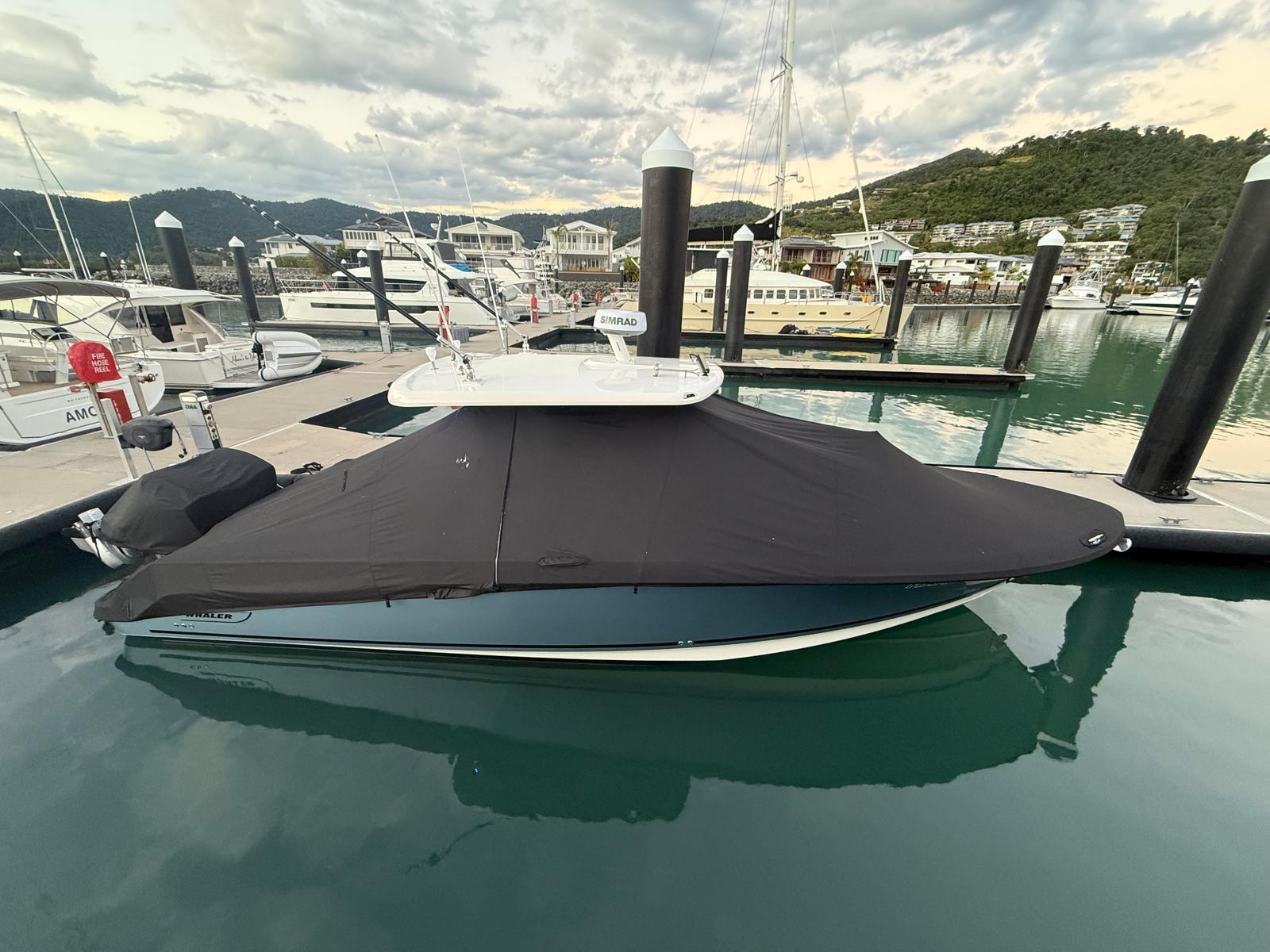 Boston Whaler 330 Outrage