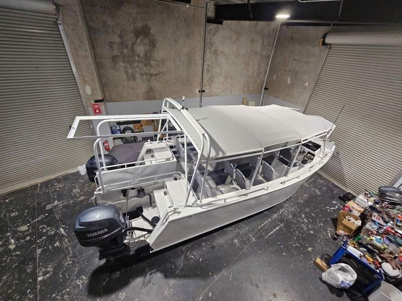 Custom Island Explorer