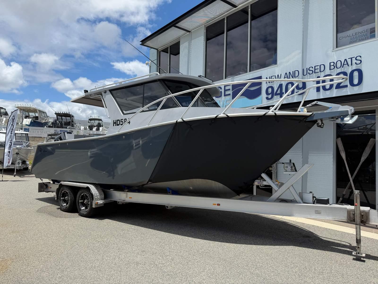 Oceanic Fabrication 8.2 Hardtop
