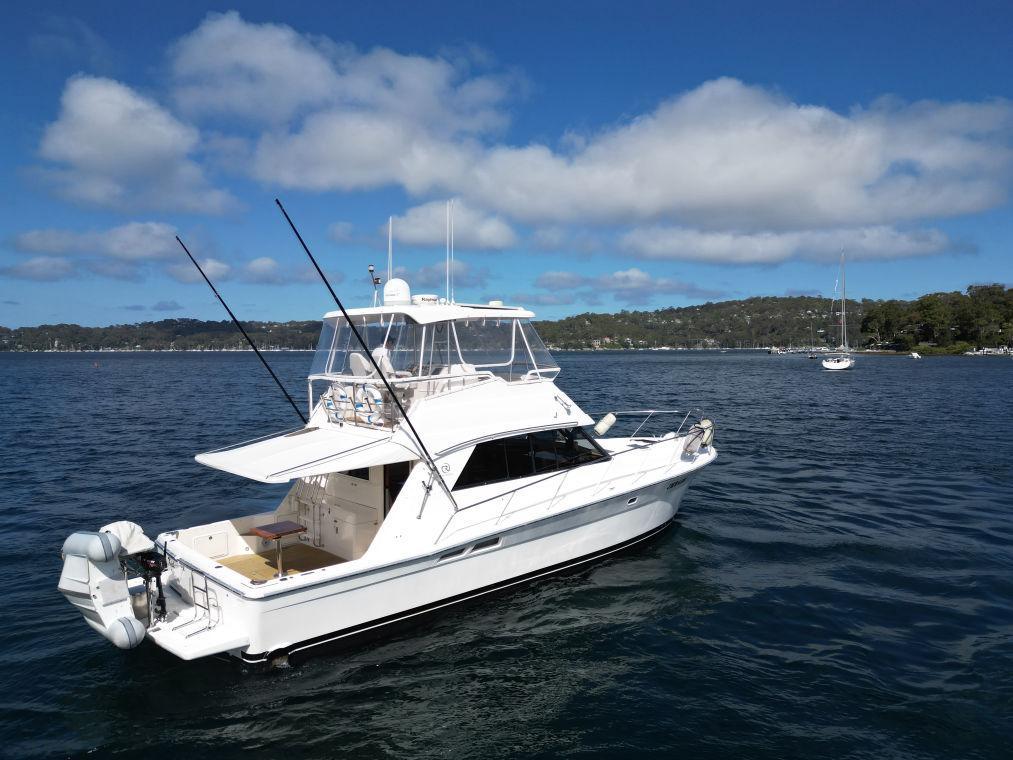 Riviera 43 Flybridge