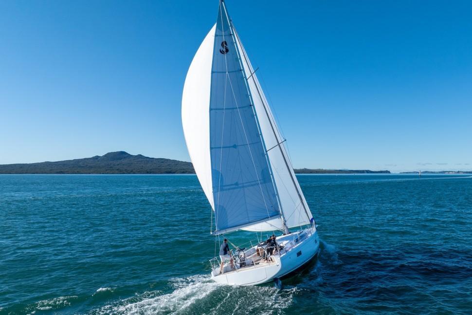 Beneteau First 44