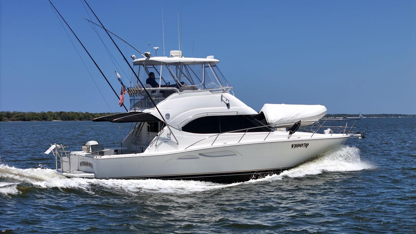 Riviera 40 Open Flybridge