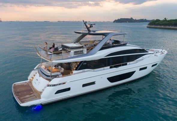 Princess Yachts Y85