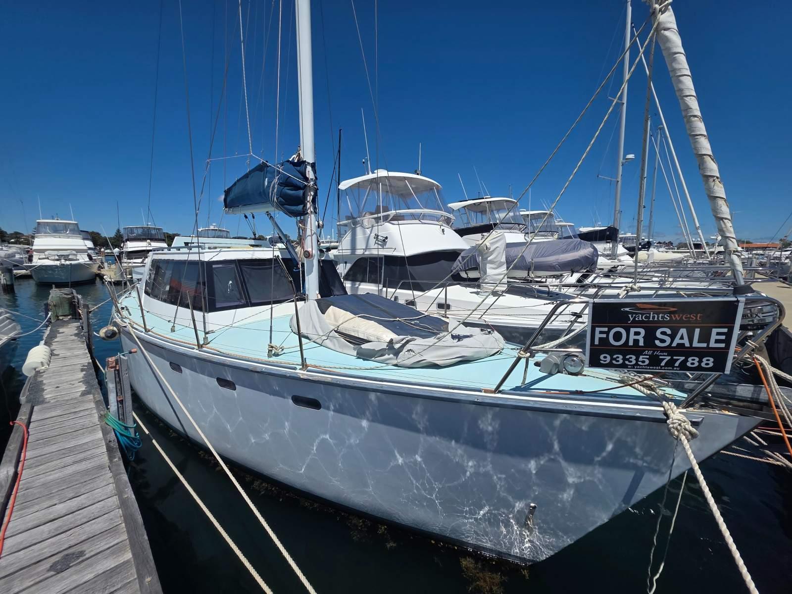 Sailfar Yachts Deck Saloon 40