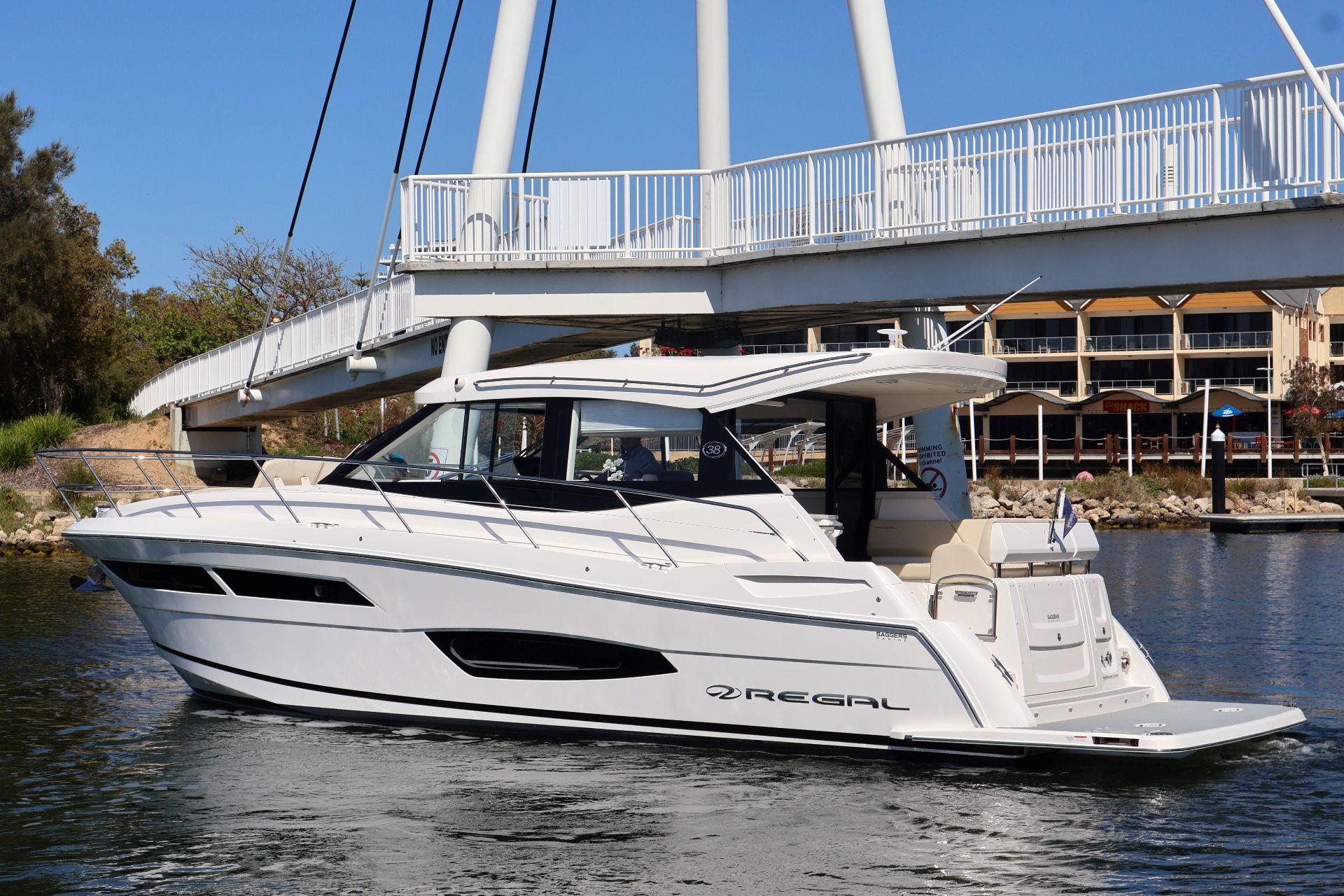 Regal 38 Grande Coupe