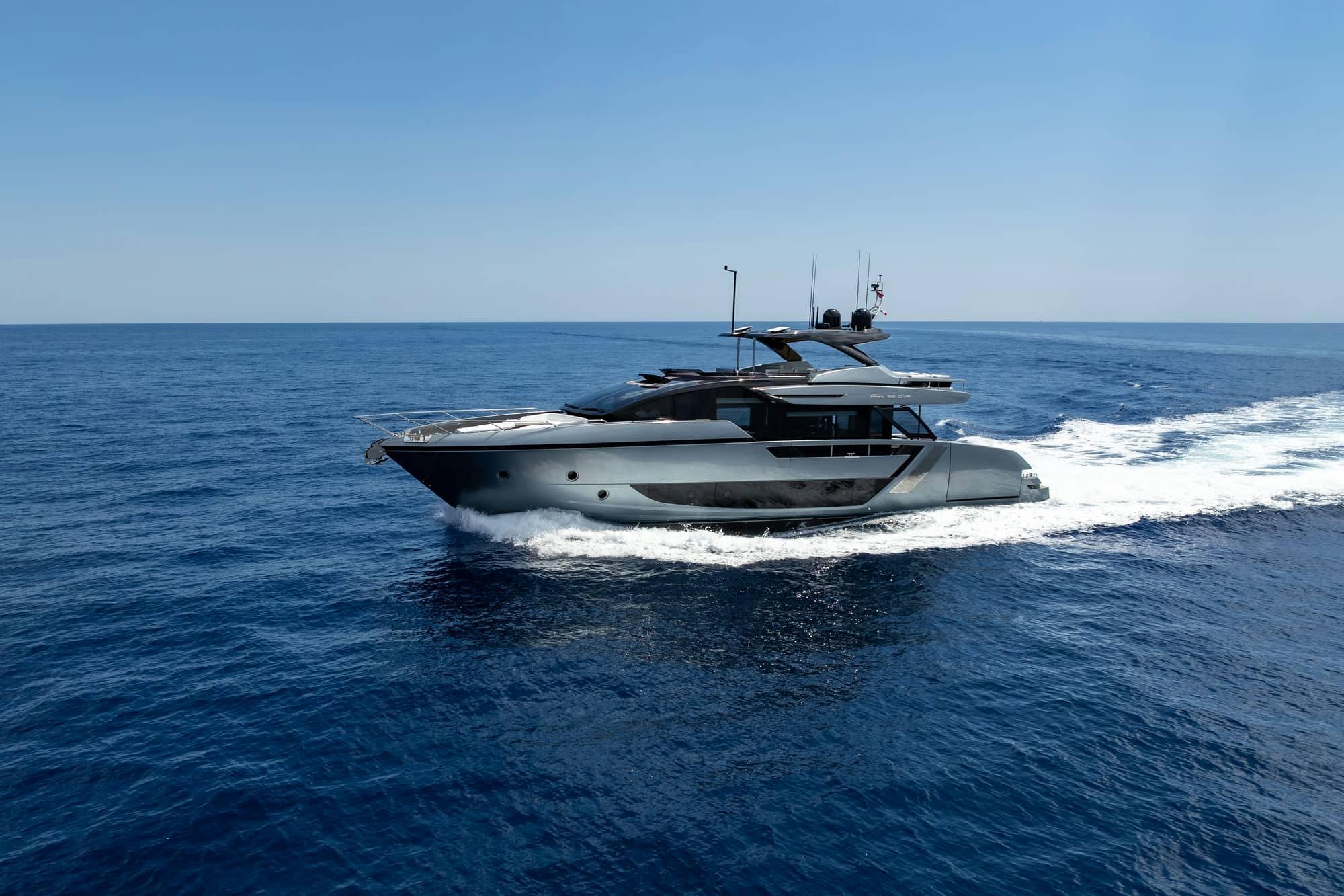 Riva Diva 82