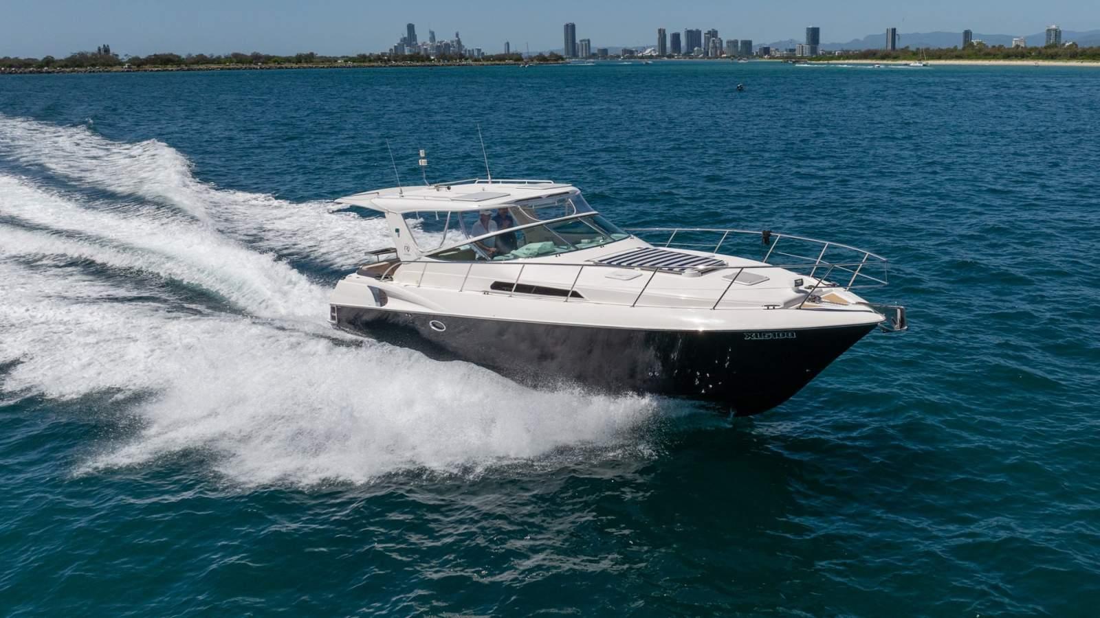 Riviera M400 Sports Cruiser