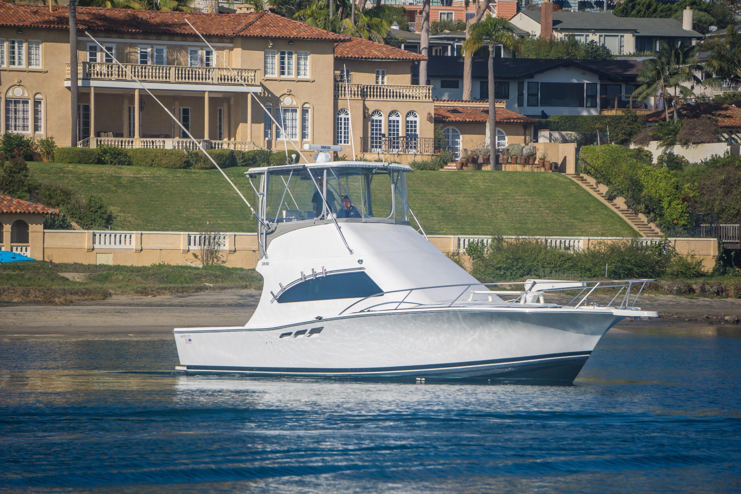 Luhrs 36 Convertible