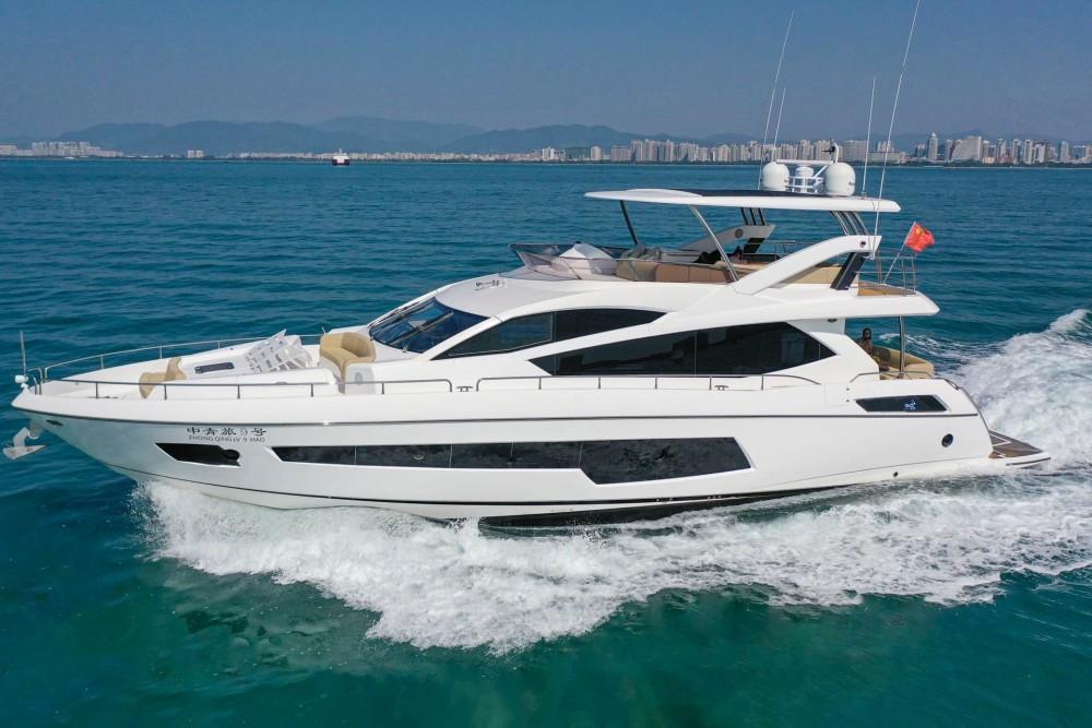 Sunseeker 75 Yacht